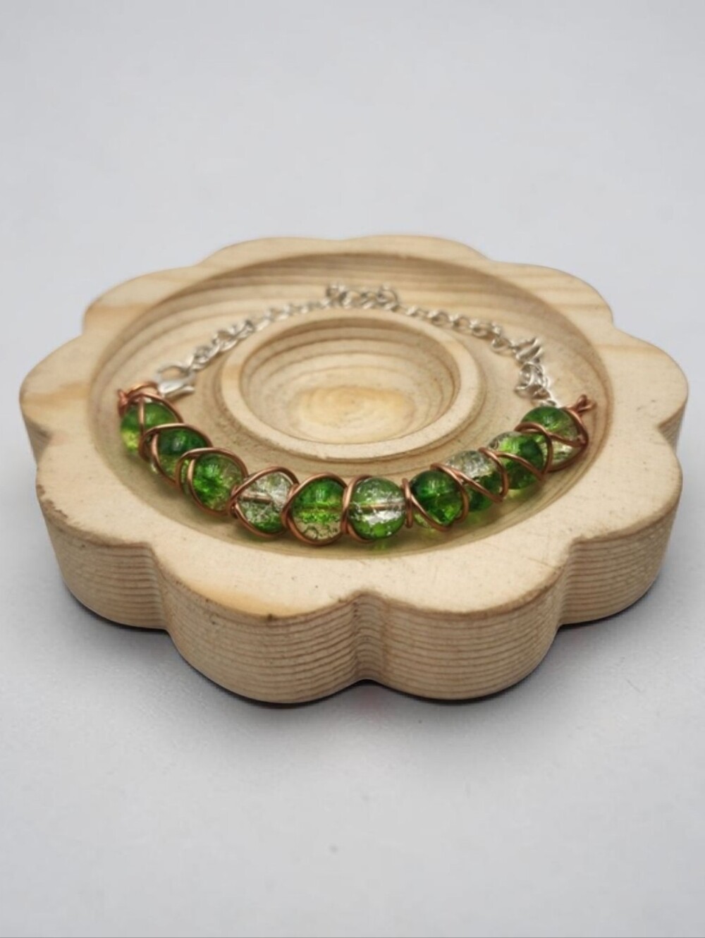 Handmade Wire-wrapped Elegant Green Adjustable Beaded Bracelet